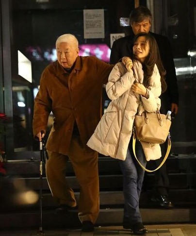 网曝王力宏岳母涉地沟油案与企业老总是知己