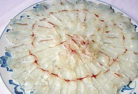 生吃蛇肉鱼肉小心全身长虫 专家提醒改变吃生肉