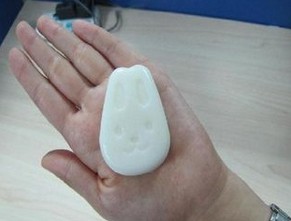 “母乳皂”走红网络 专家称可能传染疾病