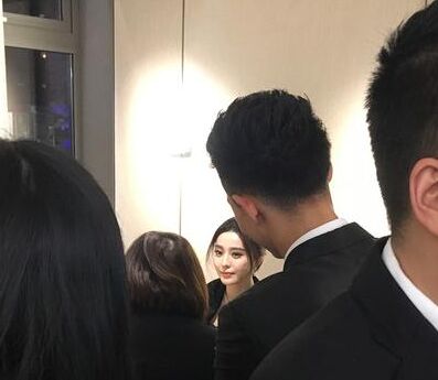 看了路人拍的范冰冰会对她的美颜一万个服