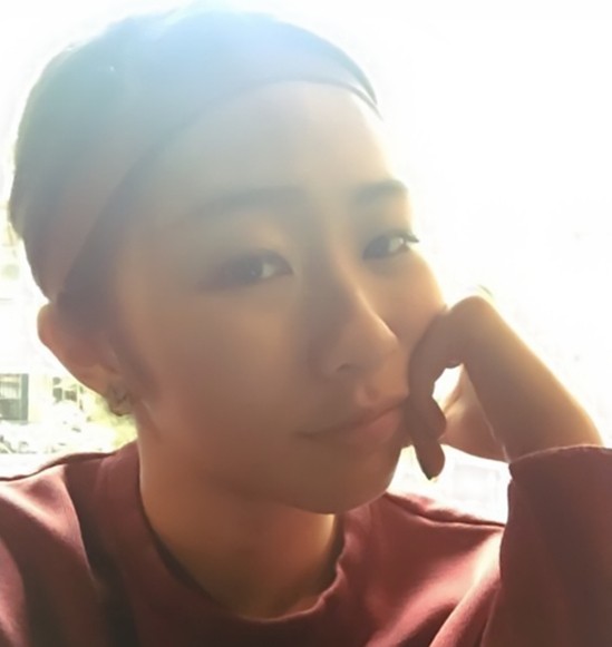 刘欢23岁靓丽女儿近照曝光打扮欧美大妞范